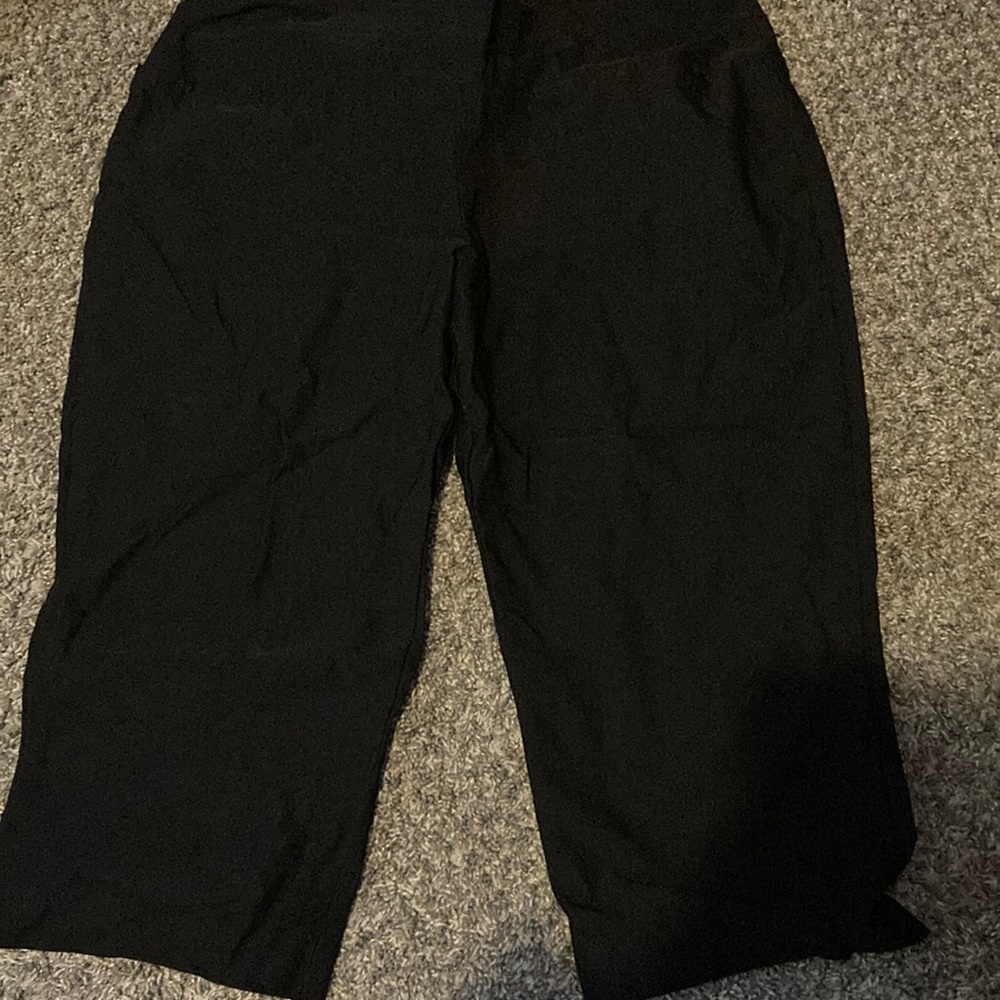 Black dress capri pants